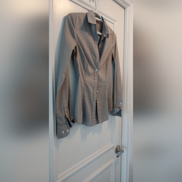 H & M Grey Dress Shirt - Picture 5 of 7